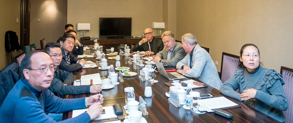 �������������Ŷ��³�һ�����ط����Ž�����̸