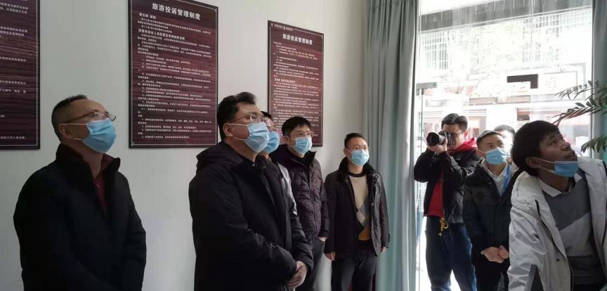 �����򵼵��������Ǿ��������徲��������