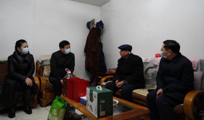 �ط�ί��ίίԱ�������������Ĵ���ǰϦ�����߷�ο�ʱط������ϵ�Ա