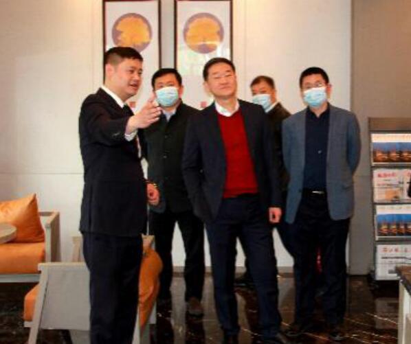 ���ŵ�ί������������³��ζ����С��������츮�㳡��