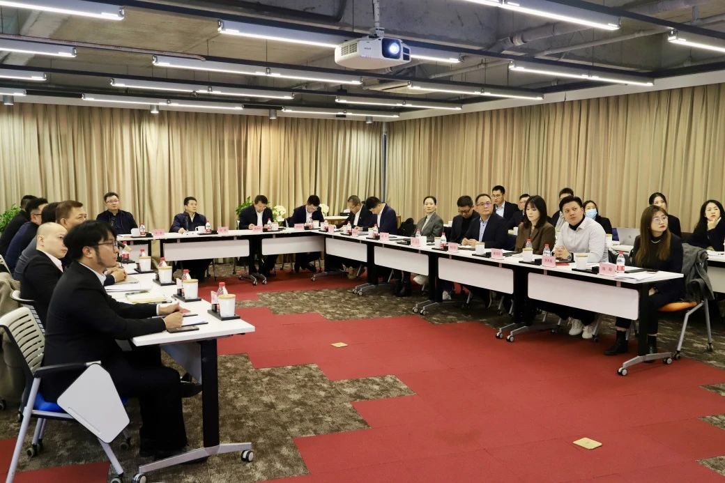 ʡ�ط������򵼸�˼����ý����