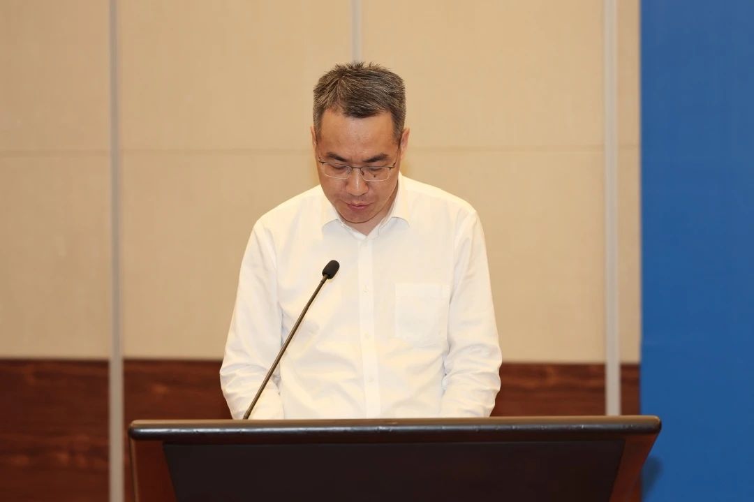 e0225f7c-7997-4a9d-9c33-a442fdc05cc7 e0225f7c-7997-4a9d-9c33-a442fdc05cc7