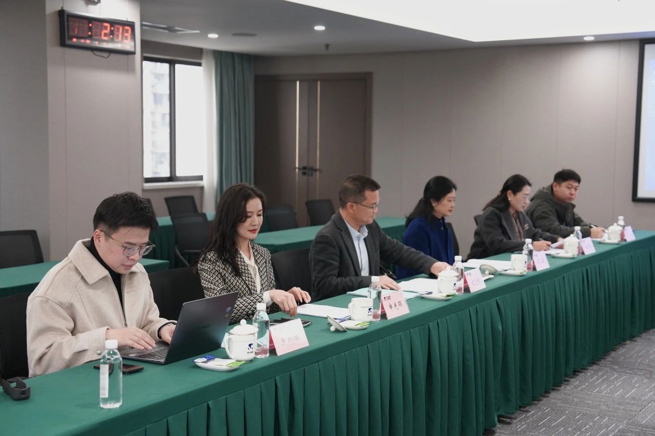 8dd4ae61-a167-4fc5-ad4d-98378a8cc060