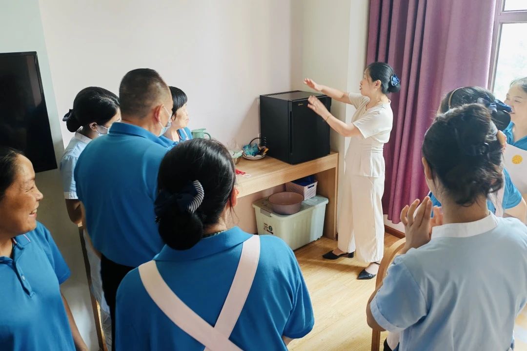 33a66e64-2b02-4f70-9e1d-9d108486789c